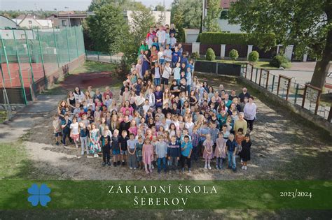 budova školy s bezbariérovým prístupom