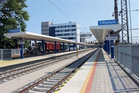 Železničná stanica Trnava pohľad zvonku