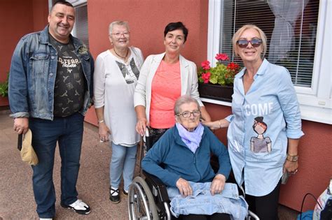 Fotografia z dňa otvorených dverí s predstaviteľmi OZ U nás a RehabilitySk
