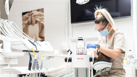 Dentálna hygiena - čistenie zubov