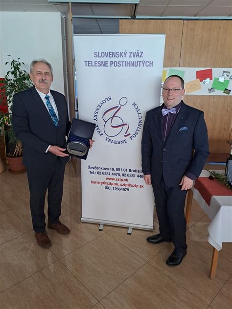 Členovia zväzu telesne postihnutých na výlete