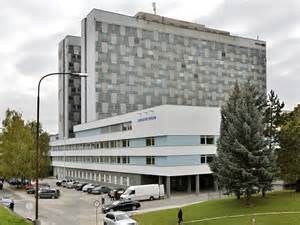 Budova Fakultnej nemocnice s poliklinikou F. D. Roosevelta v Banskej Bystrici