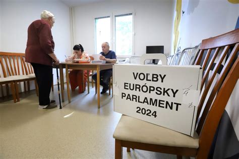 Interiér spoločenskej miestnosti v Zariadení pre seniorov Jeseň