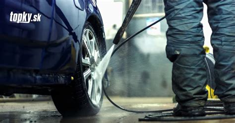 Ukážka profesionálnej autokozmetiky používanej v autoumyvárni