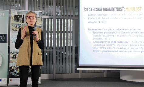 Portrét Prof. PhDr. Štefana Vašeka, CSc.