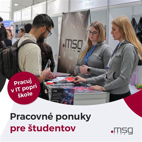 Študenti pracujúci popri štúdiu