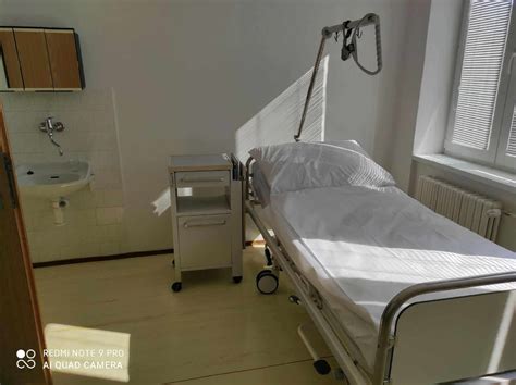 Interiér lôžkového hospicu, izba pre pacienta
