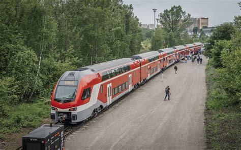 Vlaková súprava ZSSK na stanici