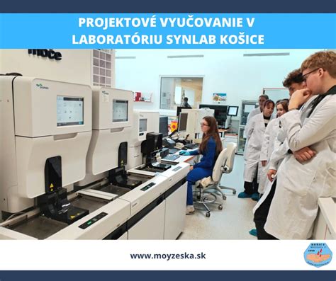 Ilustrácia: Znalec skúma dôkazy v laboratóriu pre súdne konanie