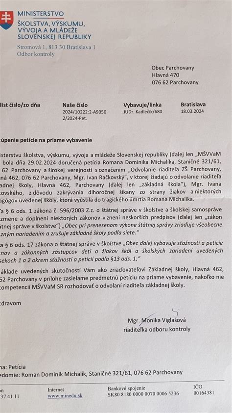 Riaditeľ školy v práci