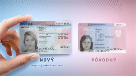 Dokumenty a preukaz totožnosti na stole