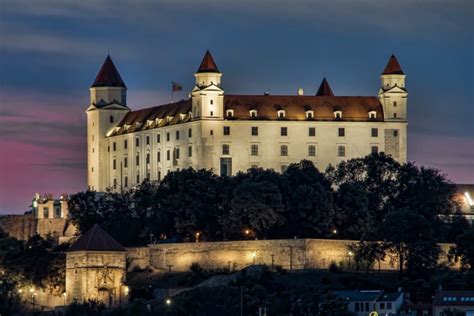 Vysvietený Bratislavský hrad