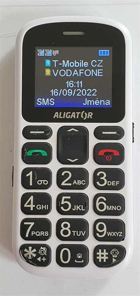 Aligator VS900 Senior Dual SIM: otvorený a zatvorený stav