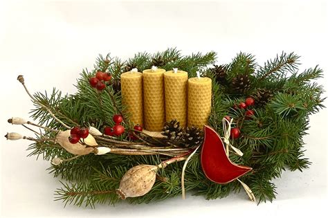 Ilustrácia techniky viazania adventného venca