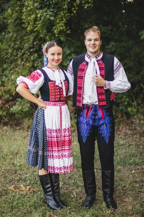 ľudový kroj a tradície v regióne Záhorie