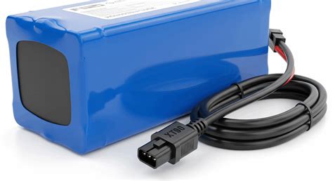 Detail elektrickej batérie trojkolky