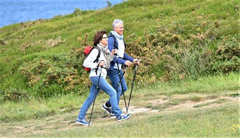 Ľudia budujúci vzťahy