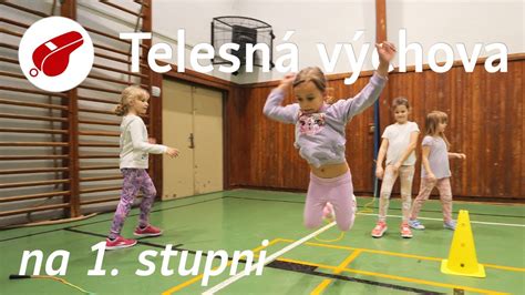 deti pri hudobnej výchove v triede