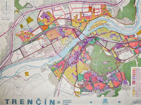 Mapa mesta Trenčín s vyznačenými obchodnými centrami