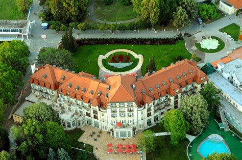 Fotografia ikonického hotela Thermia Palace v Piešťanoch