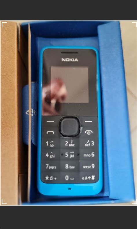 Nokia 105 s detailom na klávesnicu