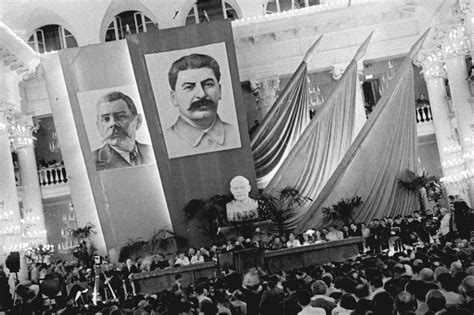 Stalin a Ždanov na zjazde spisovateľov