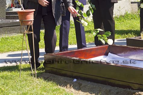 Príspevok na pohreb