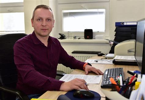 úradné hodiny a kontakt na úrad