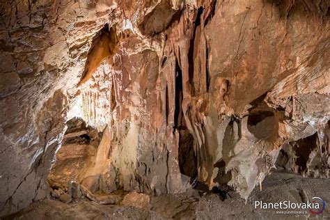 Vnútro Jasovskej jaskyne počas speleoterapie