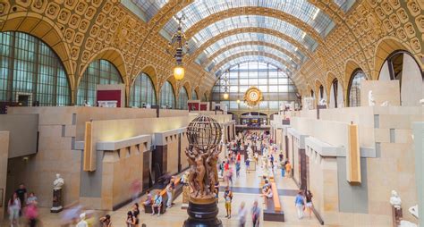 Múzeum d'Orsay so starými hodinami