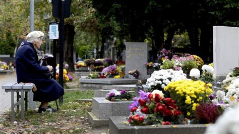 Prehľad oznamovacích povinností po úmrtí blízkej osoby