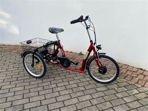 Ilustračná fotka elektrickej trojkolky pre seniorov
