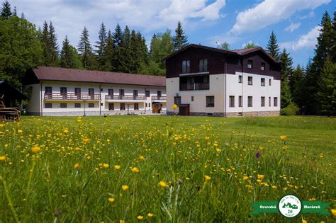 Penzión Oravská horáreň v Oravskom Podzámku, obklopený prírodou