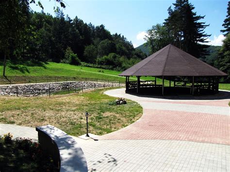 park pri domove dôchodcov