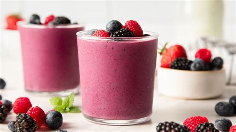 Ovocné smoothie s čerstvým ovocím