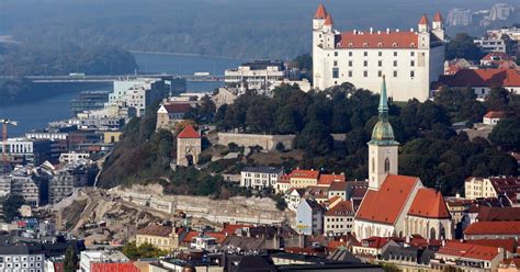 Porovnanie nákladov na život Bratislava vs Barcelona
