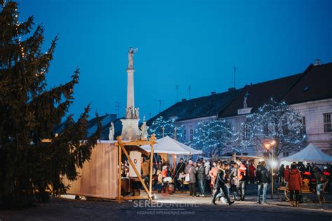 Obrázok adventných trhov v Piešťanoch