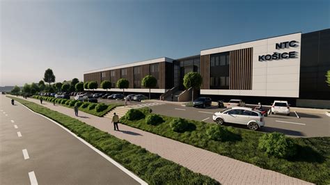 Seniori športujúci v NTC Košice