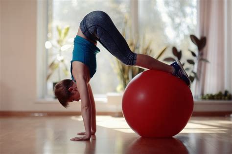 Ukážka cvičenia na fit lopte