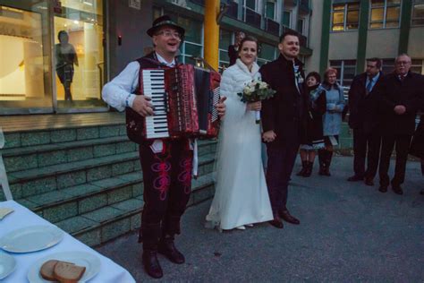 Zamestnanci na svadbe