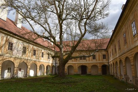 Biskupský kaštieľ v Žiari nad Hronom