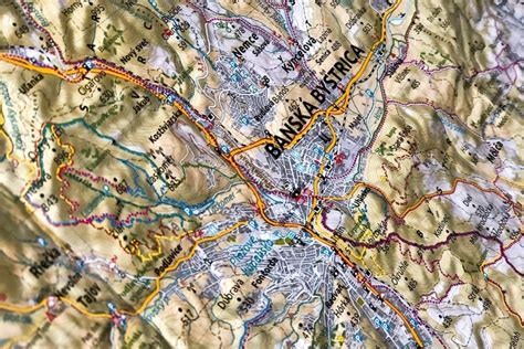 Mapa Banskej Bystrice s vyznačenými oblasťami s dostupnými službami opatrovania detí