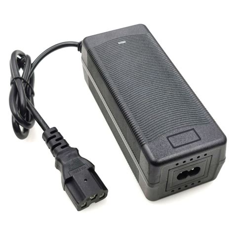 Schéma batérie elektrického skútra s nabíjacím portom