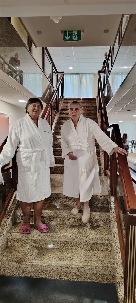 Pacient absolvujúci fyzioterapiu v kúpeľnom zariadení