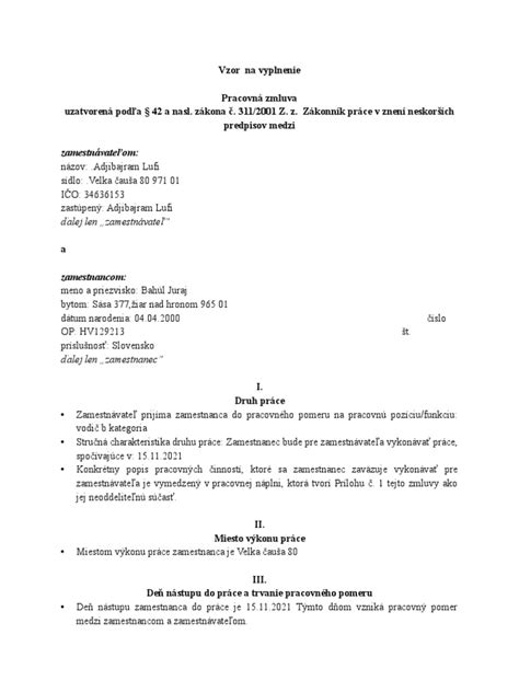 Pracovná zmluva na stole s perom