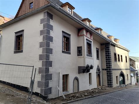 Exteriér budovy ZSS Domov Márie na Striebornej ulici v Banskej Štiavnici