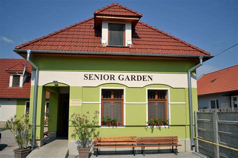 Budova domova dôchodcov SENIOR GARDEN v Hornej Seči