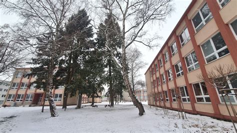 Budova ÚPSVaR Veľký Krtíš