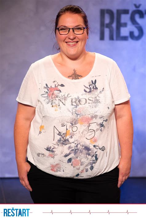 Ilustrácia: Osoba s asistentom, ktorý jej pomáha pri každodenných činnostiach