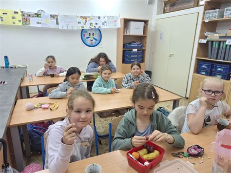Žiaci s mentálnym postihnutím pri pracovnom vyučovaní